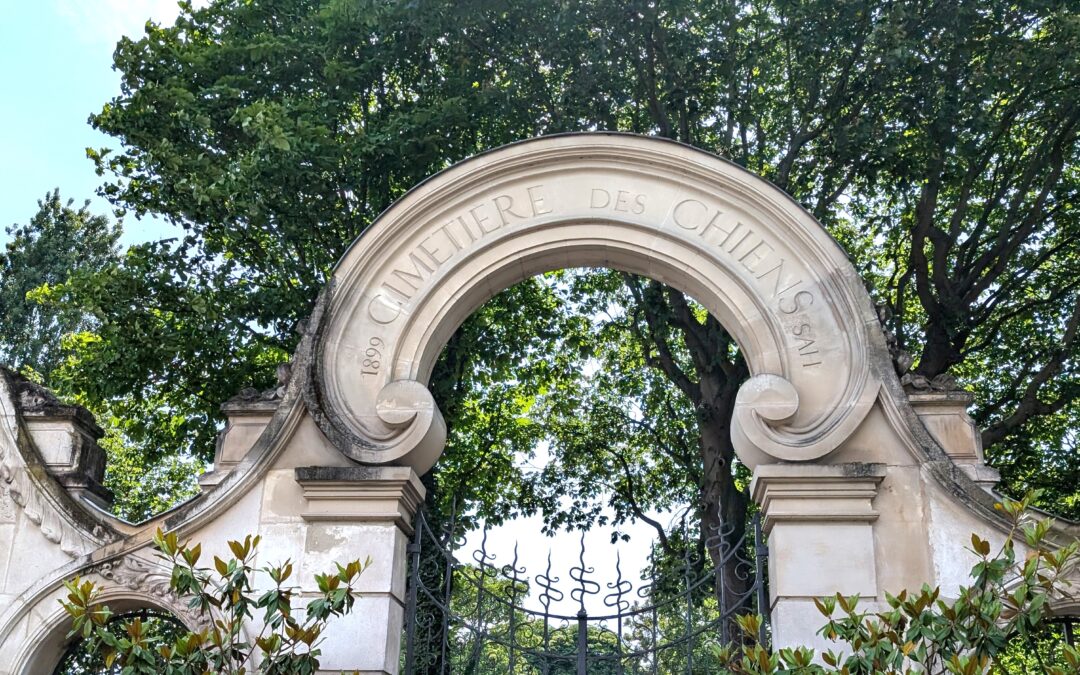 A Paris Cemetery Filled With Love
